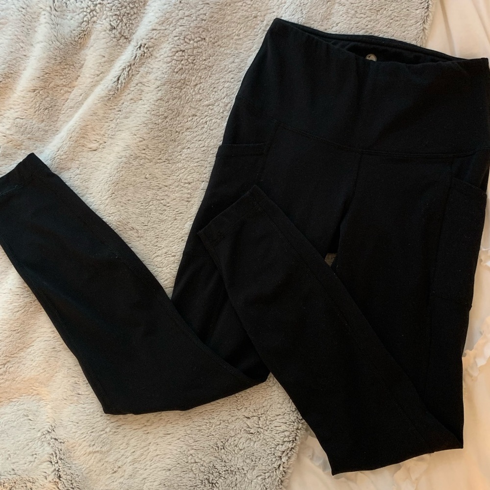 Yoga Livious black workout leggings